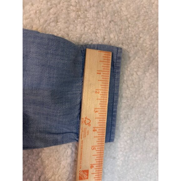 Womens Chambray Embroidered Floral Button-Up Shirt L Old Navy - Picture 12 of 14